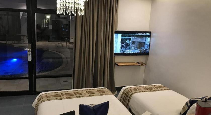 White Breeze Palawan Boutique Hotel Puerto Princesa Εξωτερικό φωτογραφία